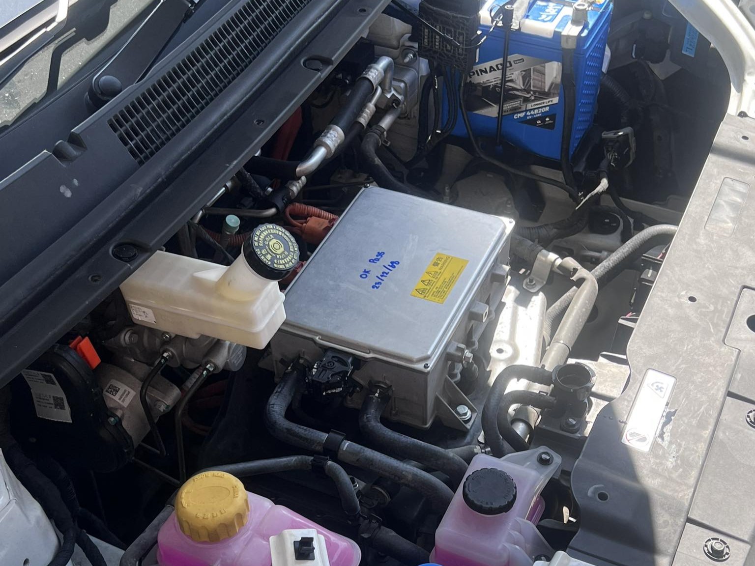 ซ่อมระบบชาร์จรถไฟฟ้า (OBC / Charging Port)